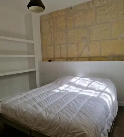 Au Rez-de-chaussee Appartement *